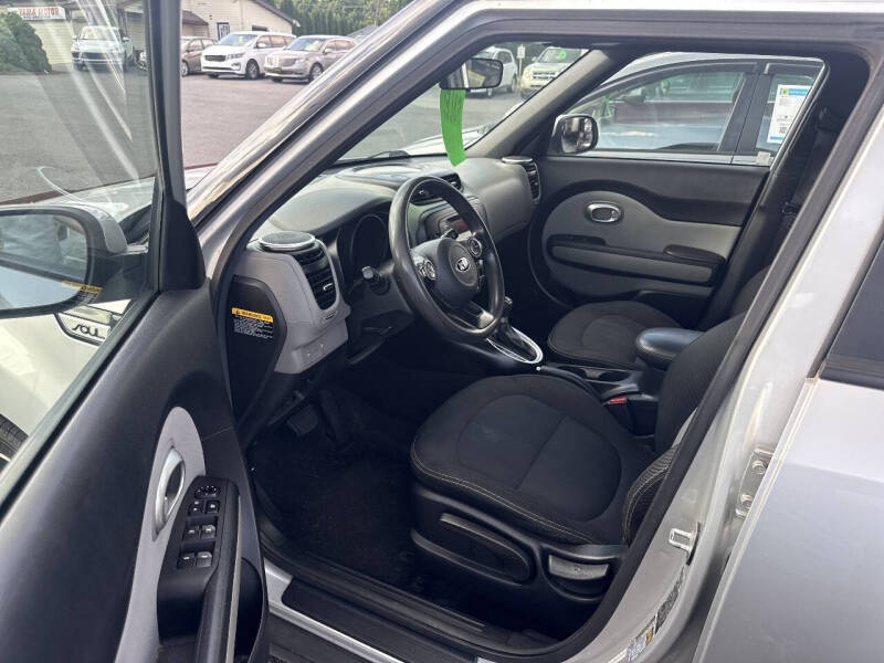 2015 Kia Soul +