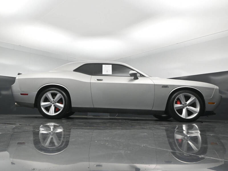 2009 Dodge Challenger SRT8
