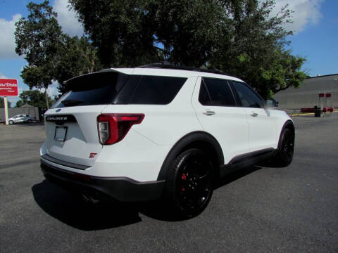2022 Ford Explorer ST