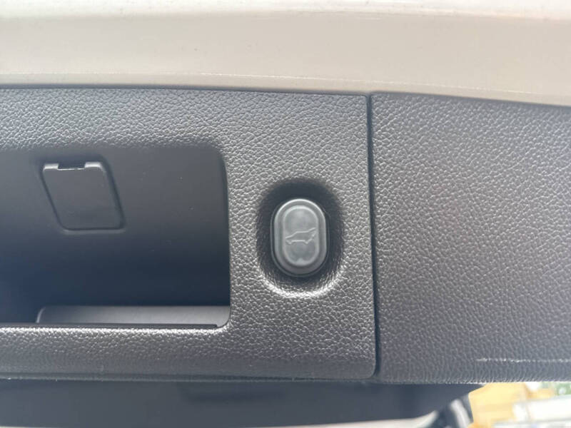 2016 Cadillac Escalade Platinum