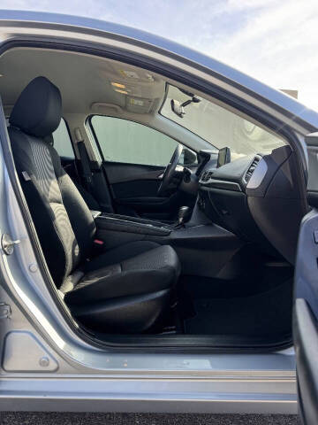 2017 Mazda MAZDA3 Sport