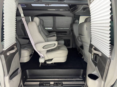 2017 Chevrolet Express 2500