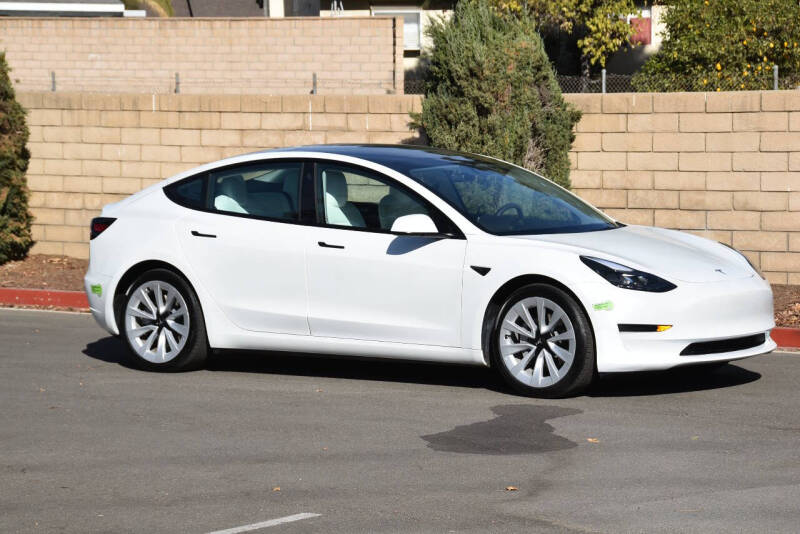 2022 Tesla Model 3 Base photo 17