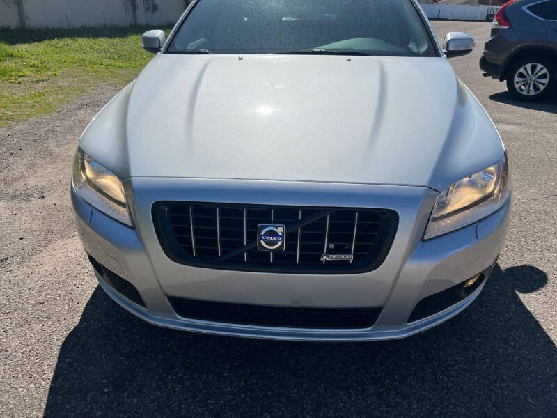 2008 Volvo V70 3.2