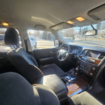 2017 Nissan Armada SV