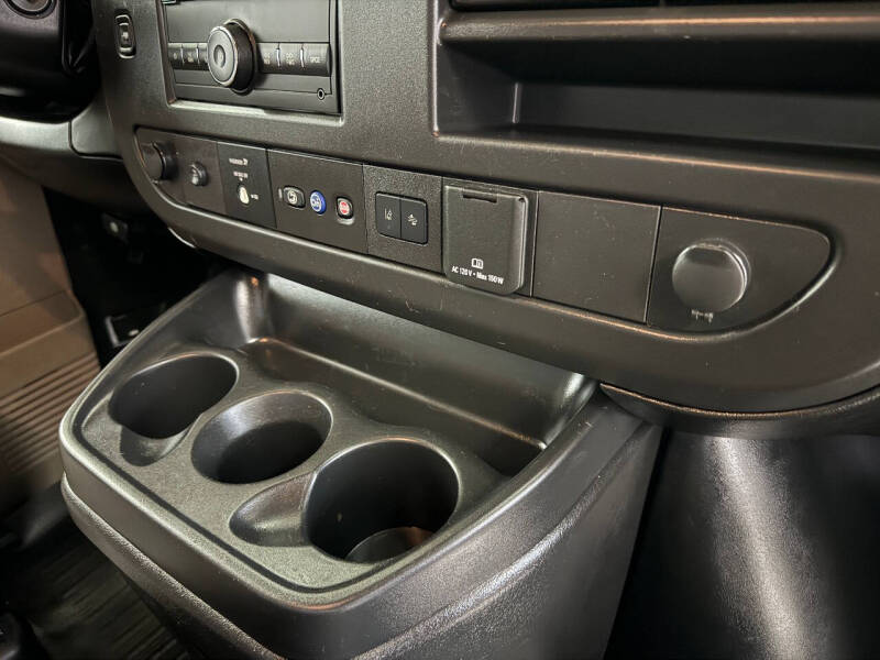 2021 Chevrolet Express 2500
