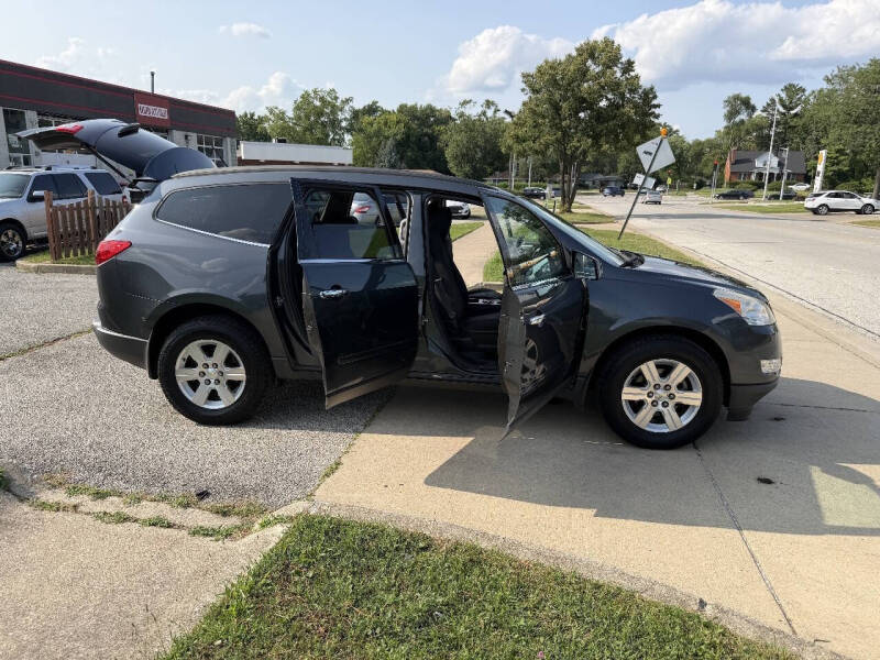 2011 Chevrolet Traverse LT