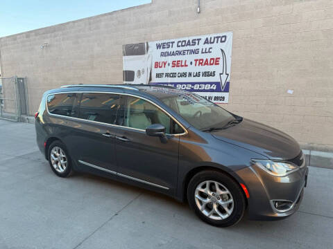 2017 Chrysler Pacifica Touring-L Plus