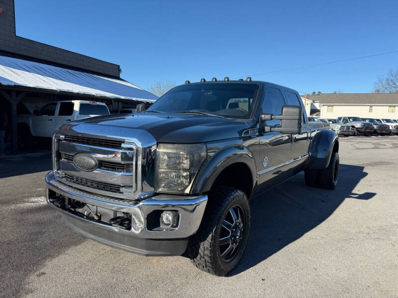 2016 Ford F-350 Super Duty Lariat photo 2