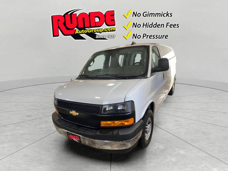 2025 Chevrolet Express 3500