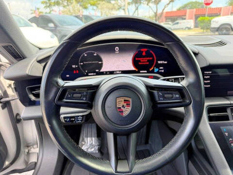 2022 Porsche Taycan