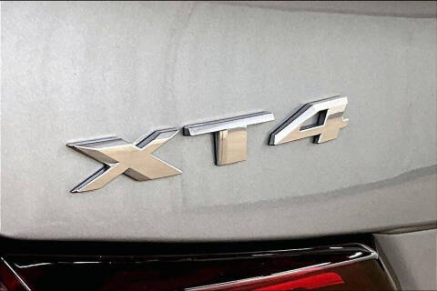 2024 Cadillac XT4 Luxury