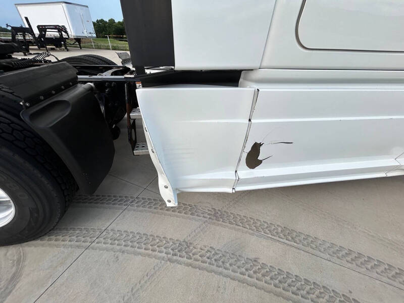 2016 Freightliner Cascadia