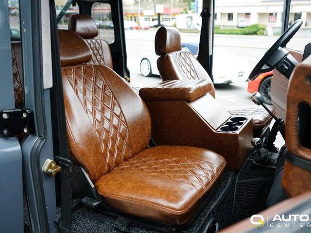 1987 Land Rover Defender