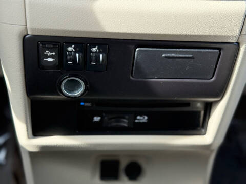 2015 Toyota Sienna XLE Premium 8-Passenger