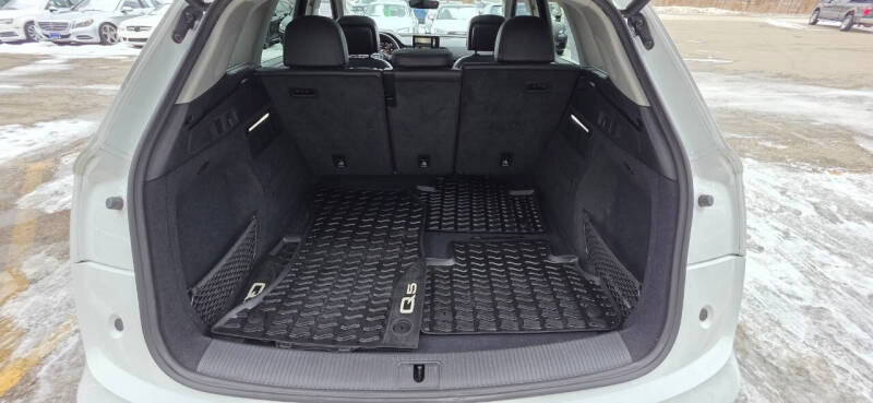 2018 Audi Q5 2.0T quattro Premium Plus