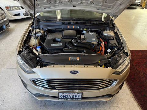 2019 Ford Fusion Hybrid SE