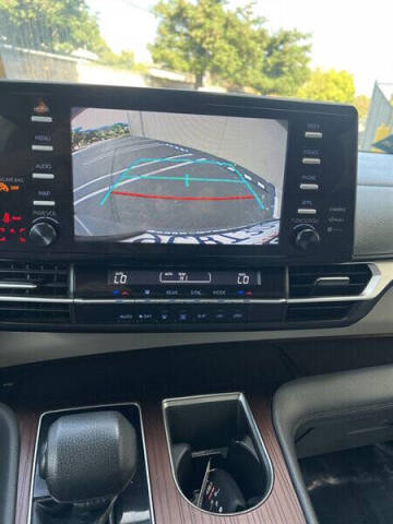 2021 Toyota Sienna LE 8-Passenger