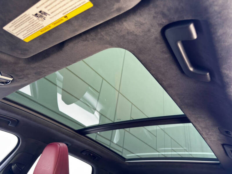 2022 Porsche Cayenne Turbo S E-Hybrid