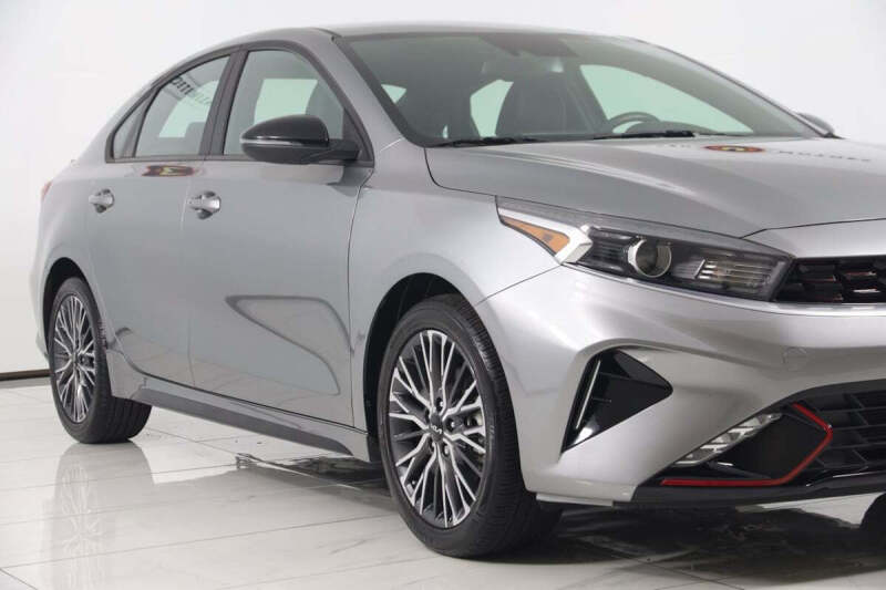 2022 Kia Forte GT Line