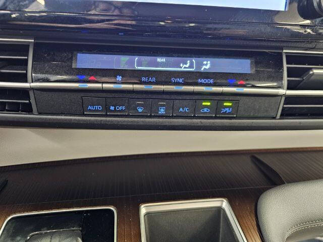 2023 Toyota Sienna LE 8-Passenger