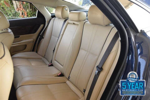 2016 Jaguar XJ R-Sport