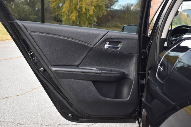 2017 Honda Accord EX-L V6 w/Navi w/Honda Sensing