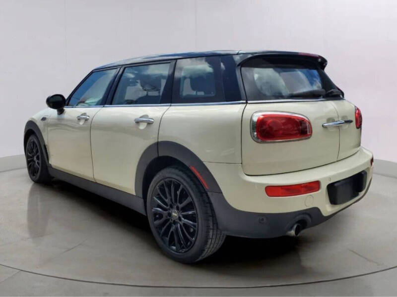 2017 MINI Clubman Base photo 7