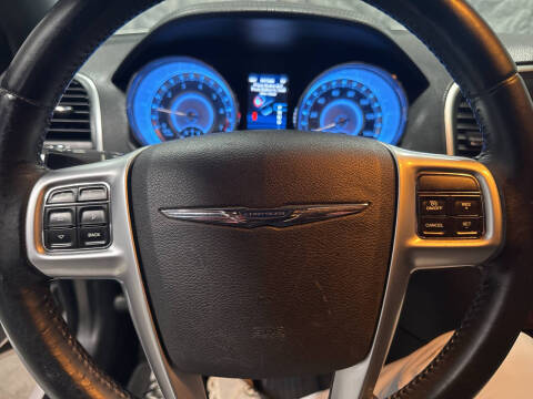 2012 Chrysler 300 Limited