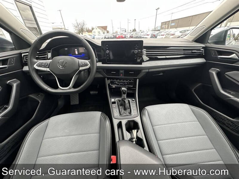 2025 Volkswagen Jetta SE