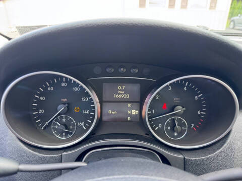 2009 Mercedes-Benz M-Class ML 550