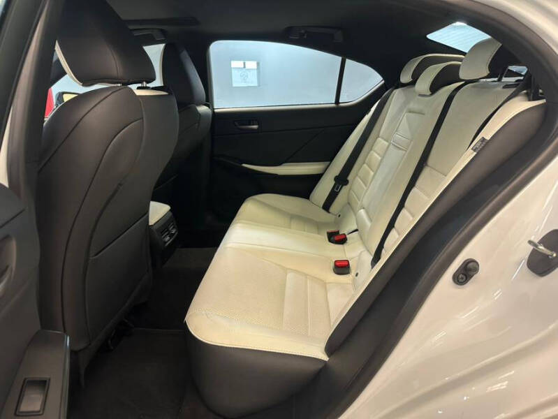 2023 Lexus IS 350 F SPORT