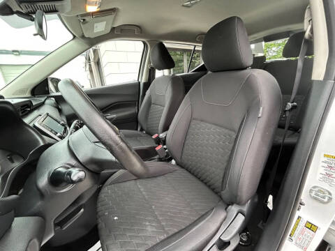 2021 Nissan Kicks S