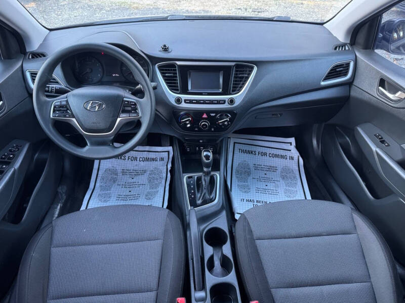 2022 Hyundai Accent SE