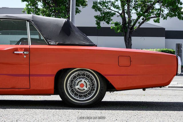 1964 Ford Thunderbird