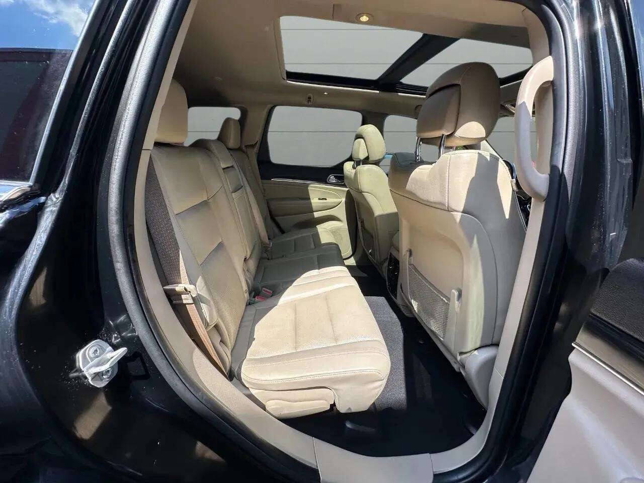 JeepGrand Cherokee22