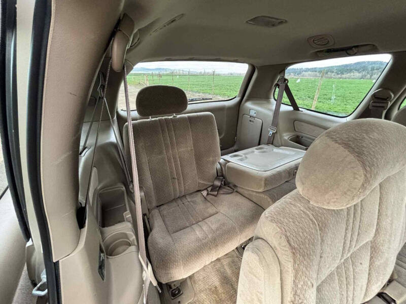 2001 Toyota Sienna CE