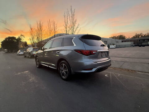 2017 Infiniti QX60