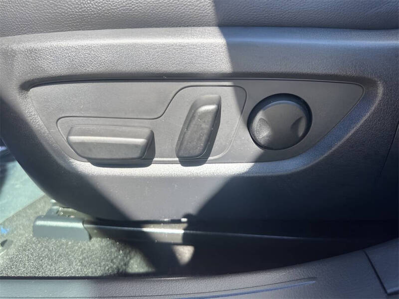 2024 Mazda CX-50 2.5 S Preferred