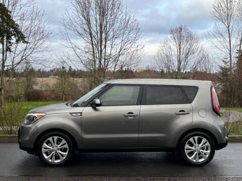 2016 Kia Soul for sale at CLEAR CHOICE AUTOMOTIVE in Milwaukie OR