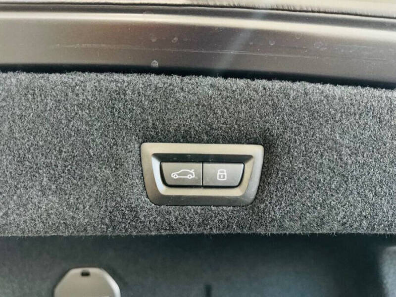 2023 BMW 7 Series 740i