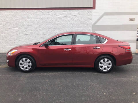 2015 Nissan Altima for sale at Ryan Motors in Frankfort IL