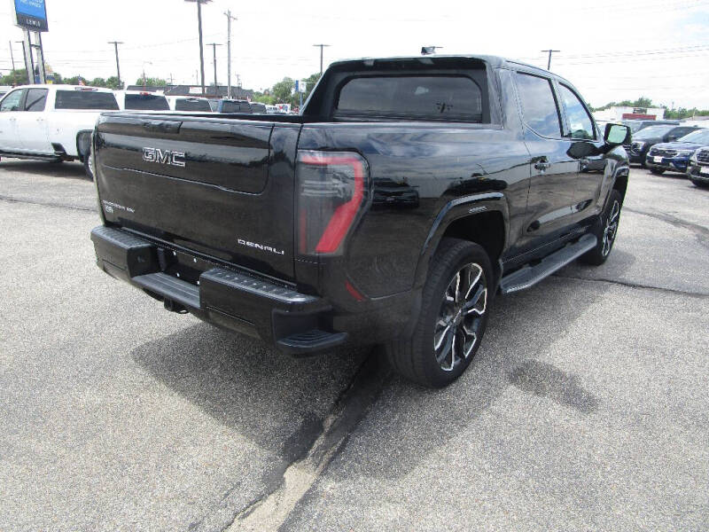 2025 GMC Sierra EV Denali