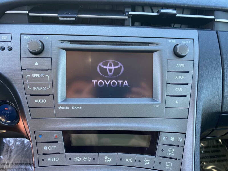 2015 Toyota Prius Three