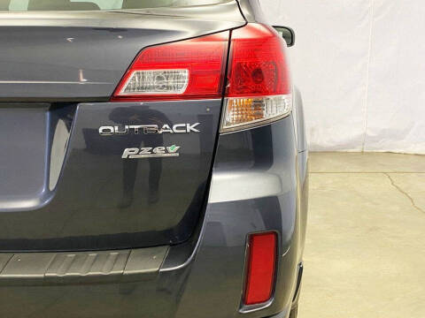 2013 Subaru Outback 2.5i