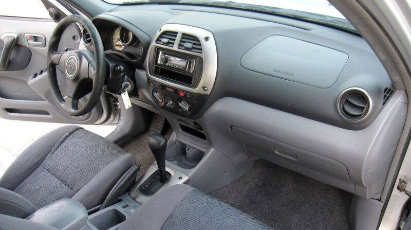 2003 Toyota RAV4
