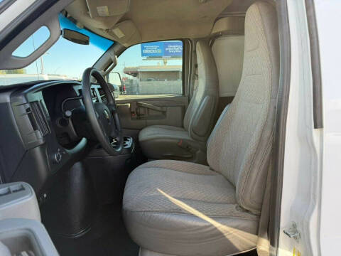 2017 Chevrolet Express 2500