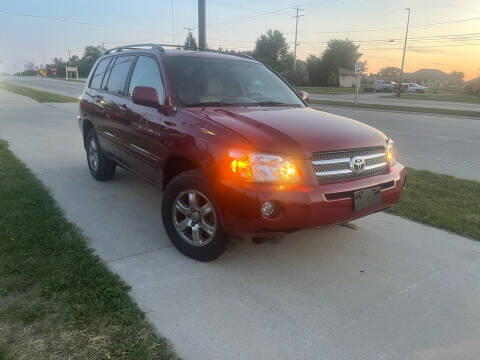 2006 Toyota Highlander for sale at Wyss Auto in Oak Creek WI