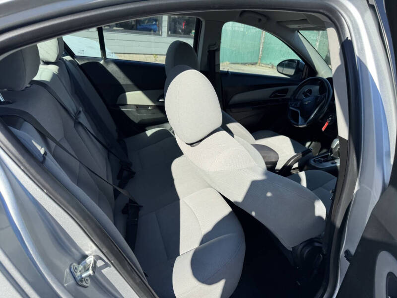 2013 Chevrolet Cruze 1LT Auto