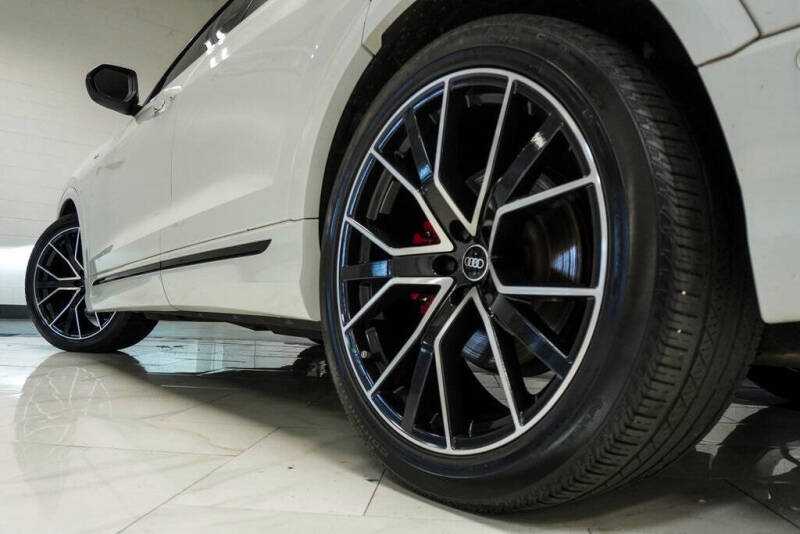 2021 Audi Q8 quattro Premium Plus 55 TFSI